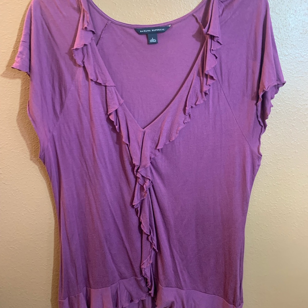 Banana Republic Raspberry Ruffled Blouse - L - Picture 3 of 7